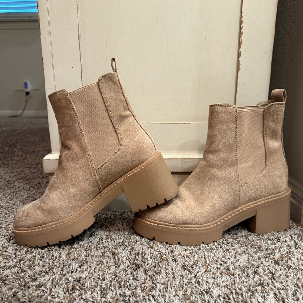 Madden Girl Platform Chelsea Boots - sand/beige - Picture 11 of 13